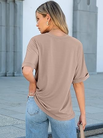 81MaslHkW8L._AC_SY445_.jpg Women Oversized T Shirts Short Sleeve Casual Loose Top Basic Tee with Pocket